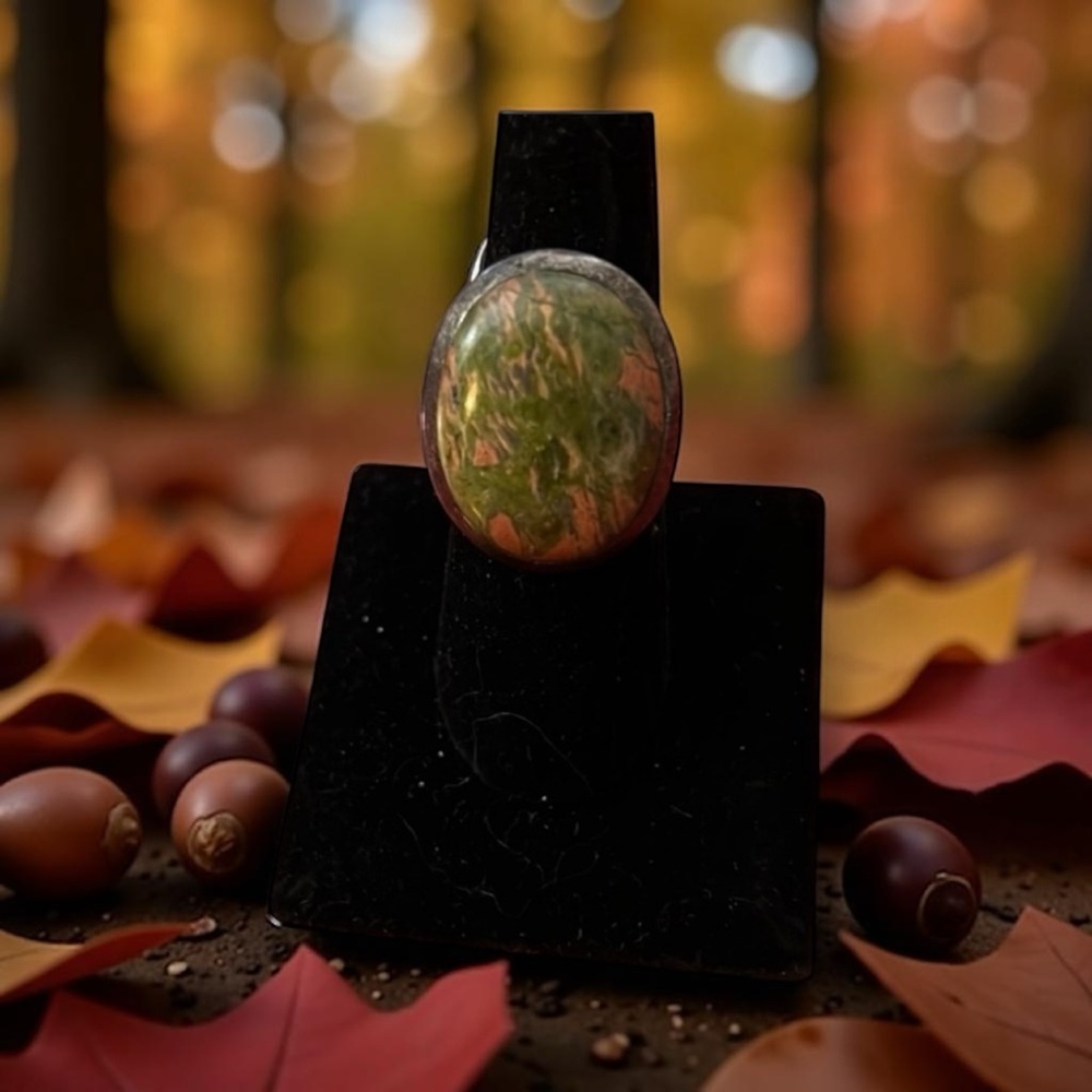 Natural stone ring
